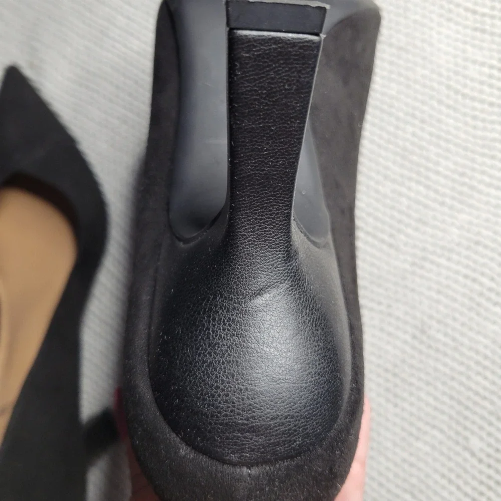 Sam & Libby Black Faux Suede Pointed Toe Flared Kitten Heel Pumps Womens 9